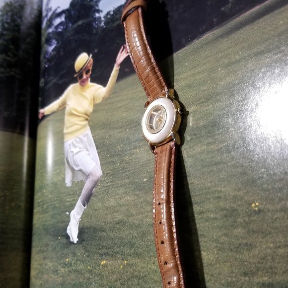 Genuine Guess Watch Retro Mother of Pearl Face Rim Women Watches Working - Picture 2 of 8